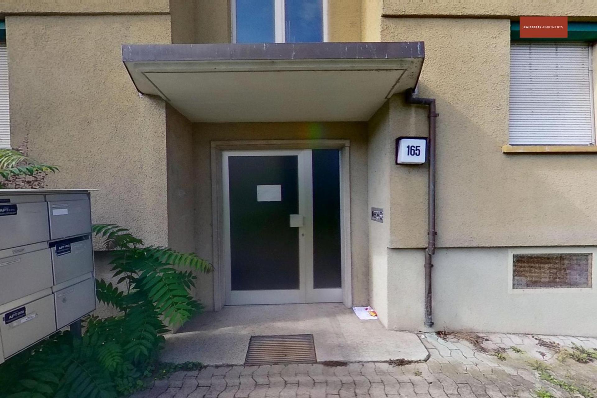 Zurich 2-Bedroom Apartment With Comforts Ngoại thất bức ảnh